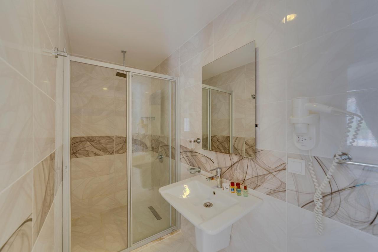 אולודניץ Marcan Beach Hotel Adult Only מראה חיצוני תמונה